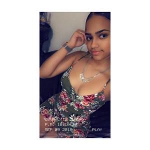 Meet your Posher, Escarly